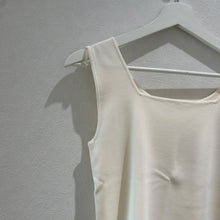 画像をギャラリービューアに読み込む, スクエアニットタンク