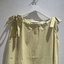 画像をギャラリービューアに読み込む, ショルダーリボンデザインブラウス