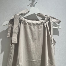 画像をギャラリービューアに読み込む, ショルダーリボンデザインブラウス