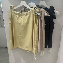 画像をギャラリービューアに読み込む, ショルダーリボンデザインブラウス