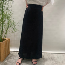 画像をギャラリービューアに読み込む, ジャガードスリットスカート
