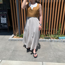 画像をギャラリービューアに読み込む, ポリツイル スリットネックビスチェ