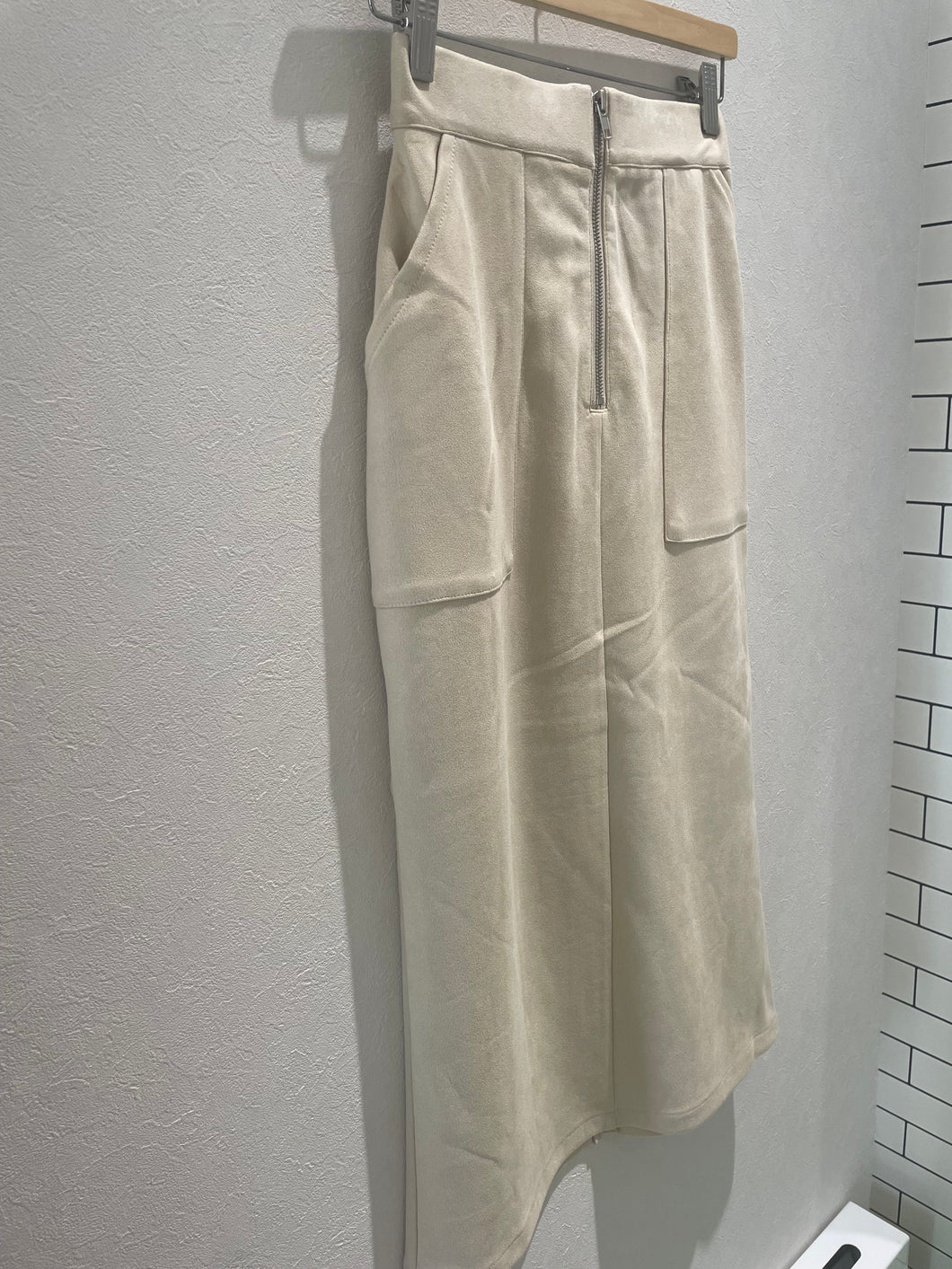 ハーフジップスエードスカート