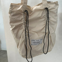 画像をギャラリービューアに読み込む, バーニートートバッグ
