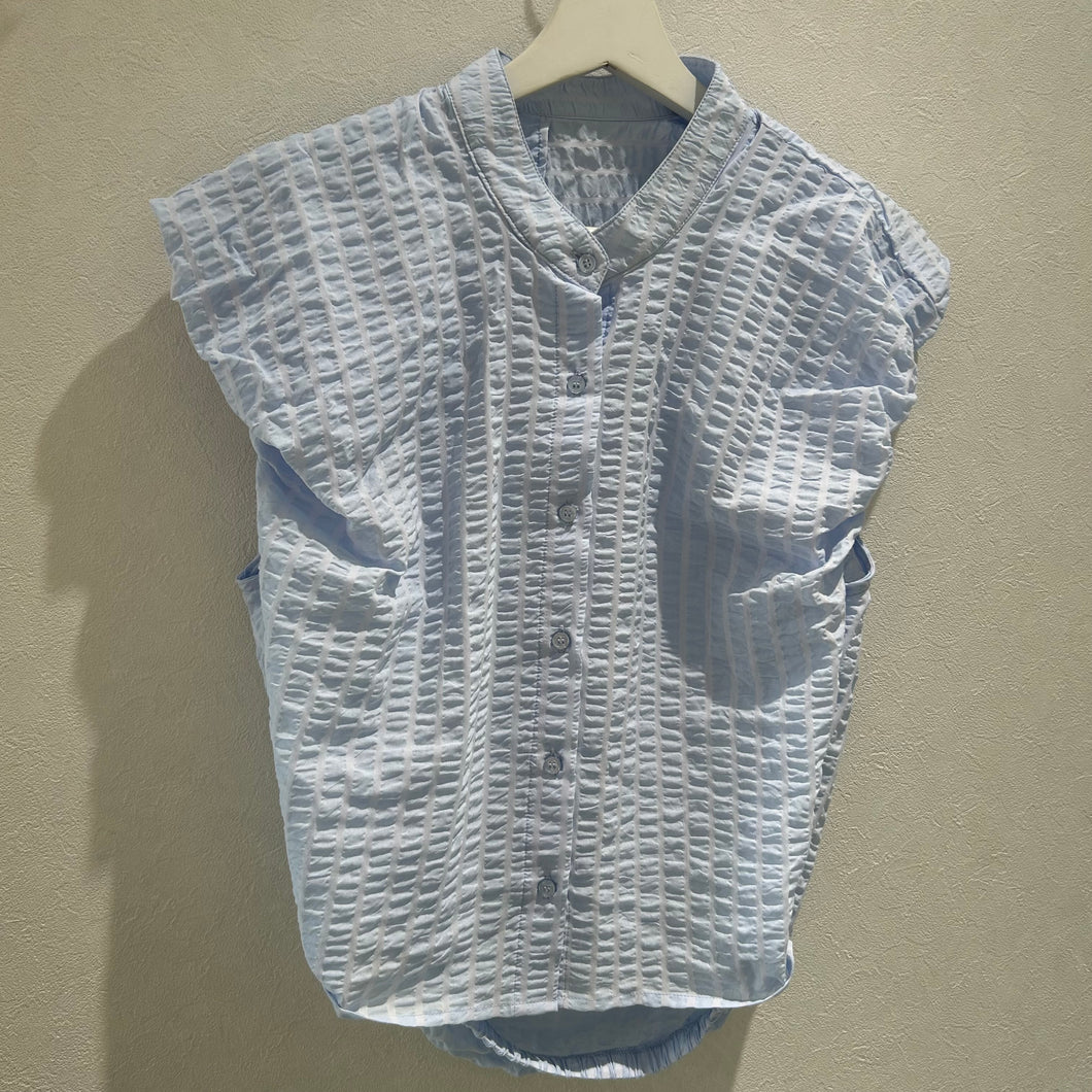 シアサッカーパフショルダーブラウス