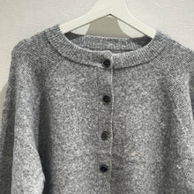 画像をギャラリービューアに読み込む, 刺繍ニットカーディガン
