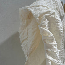 画像をギャラリービューアに読み込む, シアサッカーパフショルダーブラウス
