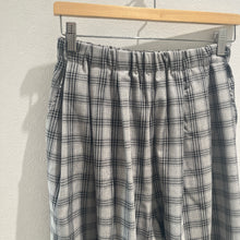 画像をギャラリービューアに読み込む, チェックスリータックコクーンパンツ
