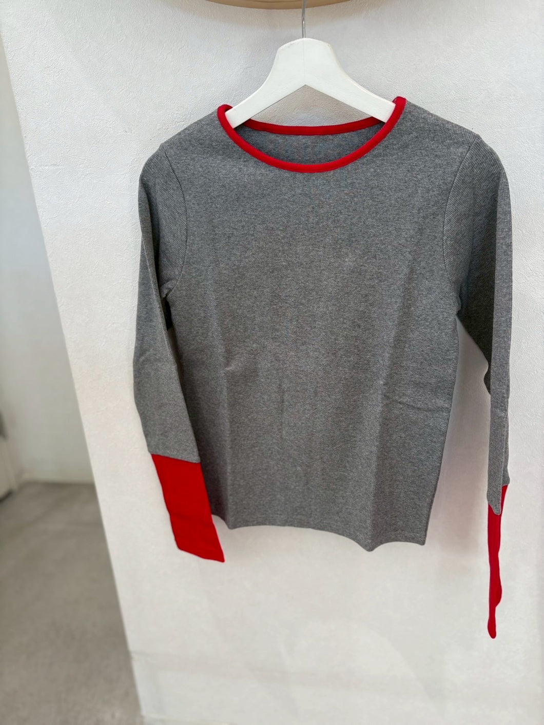 リブ袖配色プルオーバー