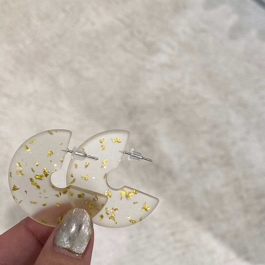 デザインピアス